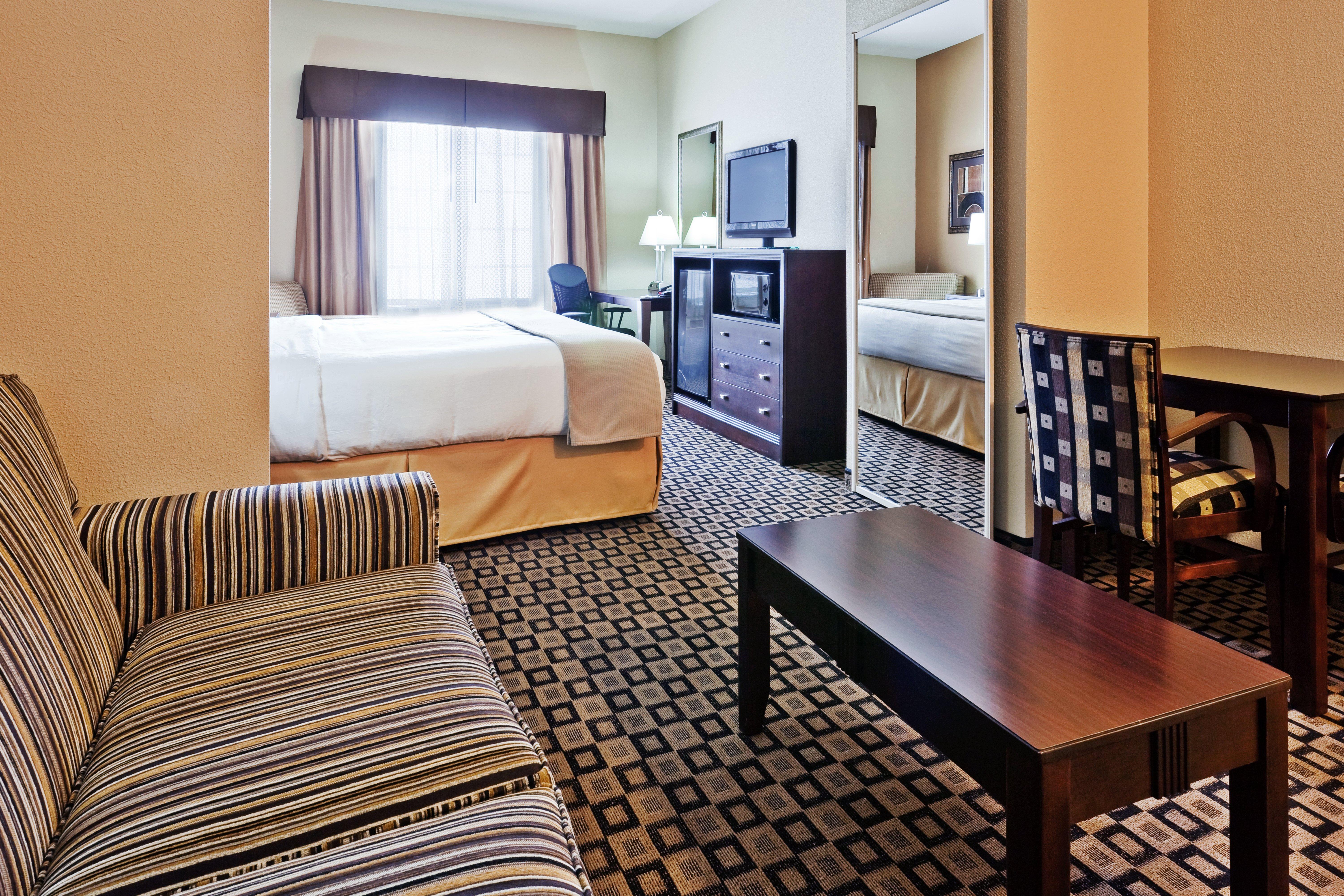 Holiday Inn Express & Suites Clovis By Ihg Extérieur photo